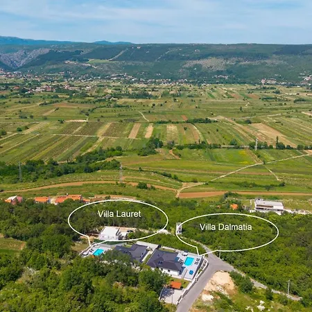 New! Lauret With Hot-tub, Sauna, Heated Pool, 3 En Bedrooms Grubine